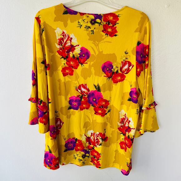 Susan Graver Liquid Knit Yellow Floral top size 1X - Picture 7 of 9